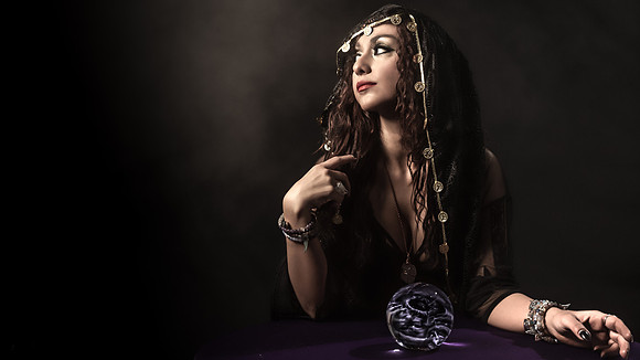 3F6A4516 Deniz Astrology Shoot-Edit SM HR 1