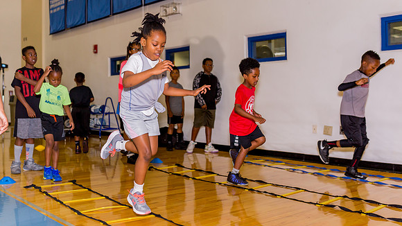 3F6A8400 Hatt BMacks Bball Youth Camp SM