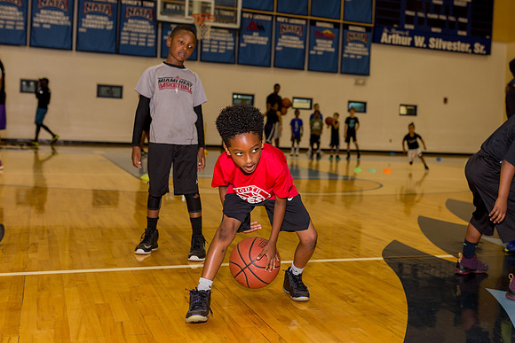 3F6A8533 Hatt BMacks Bball Youth Camp SM